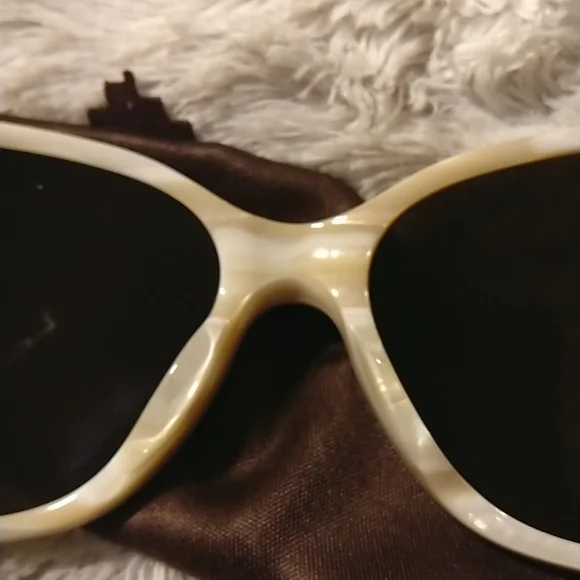 Vintage Coach Reese Sunglasses in Ivory *Please read description b4 offers* 🙏😊 - Picture 8 of 8